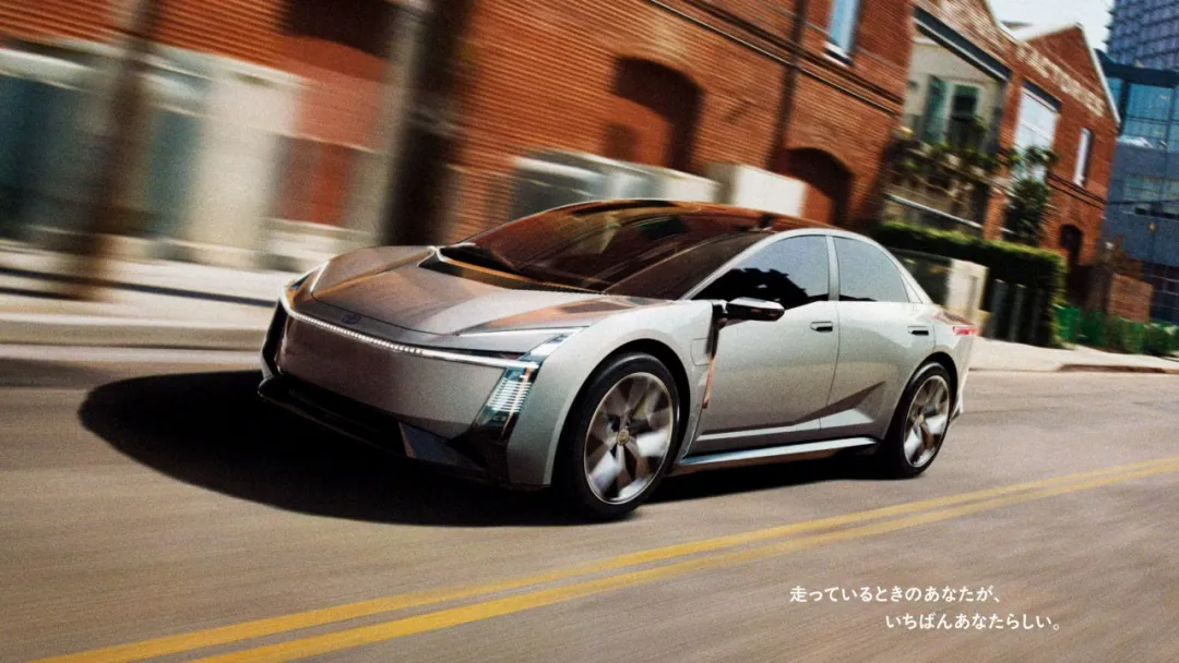 全新卡罗拉：不搞纯电，无框车门 + 贯穿尾灯是亮点