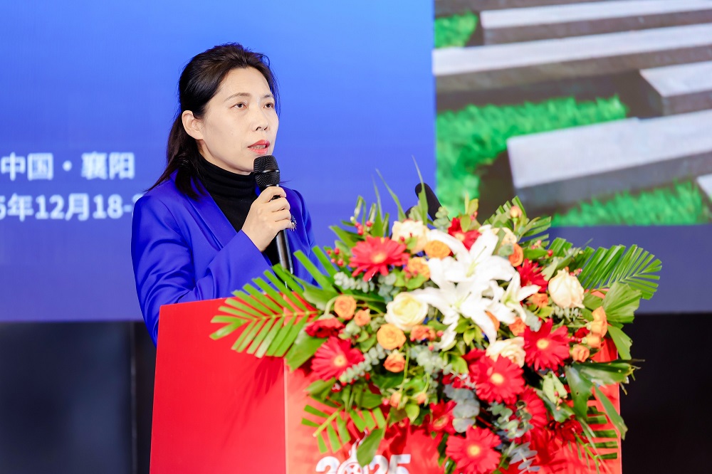 2025第三届越野生态发展大会暨中国汽车工业协会越野车分会盛大开幕(图18) 2025第三届越野生态发展大会暨中国汽车工业协会越野车分会盛大开幕(图18)